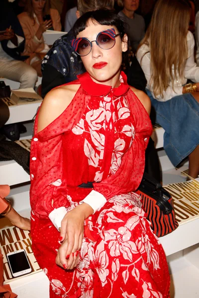 Look 3